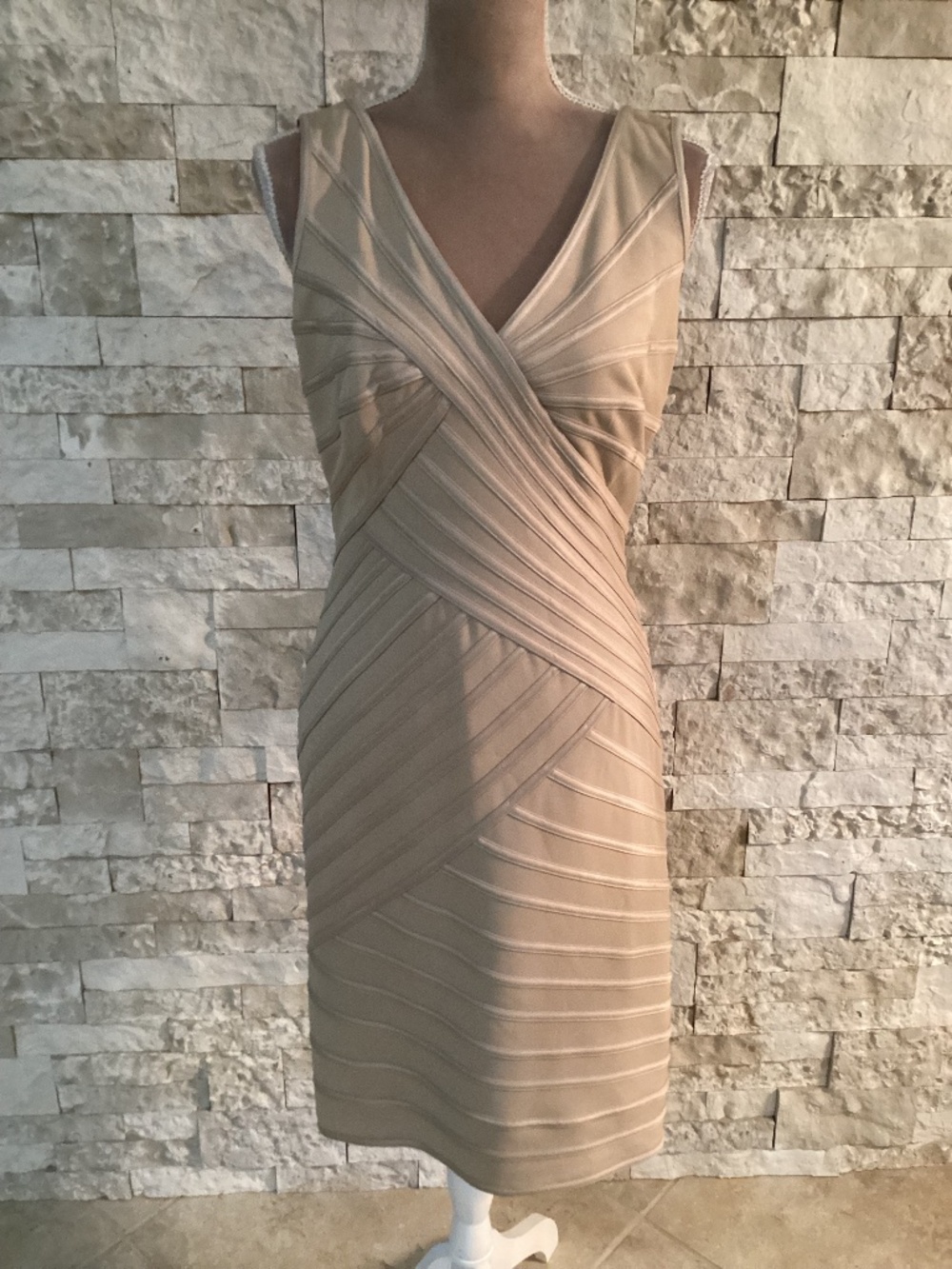 Tadashi Shoji / Tadashi Collection Bandage Cocktail Dress